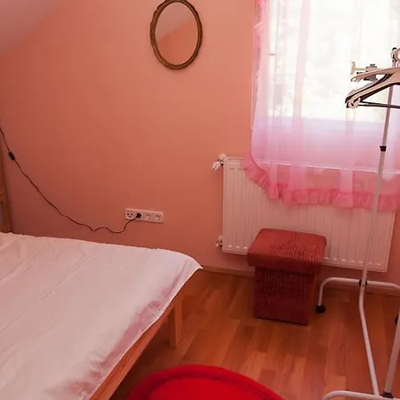 Apartman Kincsem Apartman *